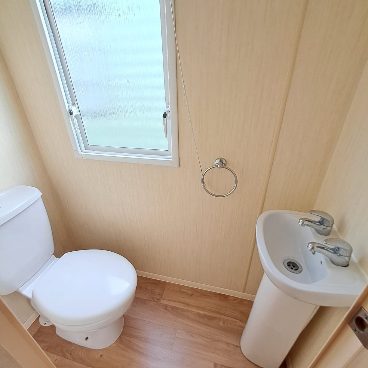 ABI REDUCED FOR QUICK SALE - HORIZON 36 X 12 WITH 3 BEDROOMS - 2 TOILETS, PITCH ROOF - FAMILY CARAVAN For Sale Thumb