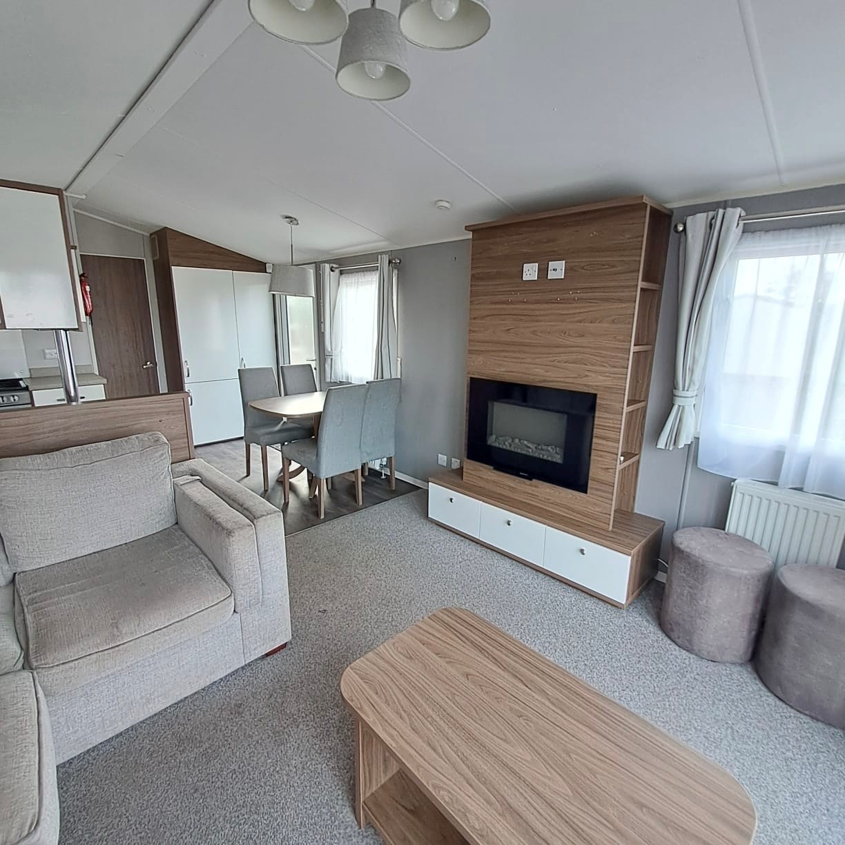 WILLERBY AVONMORE SUPER 38 X 12 WITH 3 BEDROOMS, FULL WINTER SPEC WITH DOUBLE GLAZING & CENTRAL HEATING For Sale Thumb