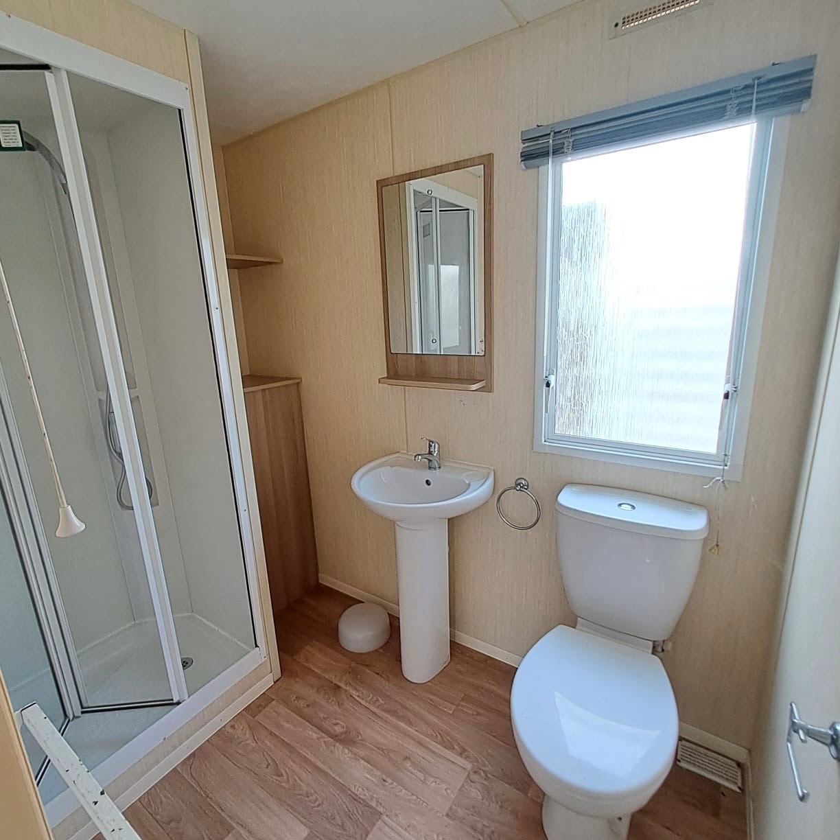 ABI REDUCED FOR QUICK SALE - HORIZON 36 X 12 WITH 3 BEDROOMS - 2 TOILETS, PITCH ROOF - FAMILY CARAVAN For Sale Thumb