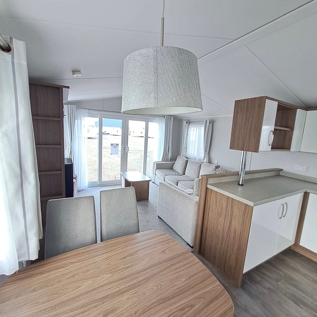 WILLERBY AVONMORE SUPER 38 X 12 WITH 3 BEDROOMS, FULL WINTER SPEC WITH DOUBLE GLAZING & CENTRAL HEATING For Sale Thumb