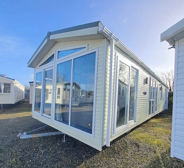 PEMBERTON PARK LANE COLLECTION 42 X 14 WITH 3 DOUBLE BEDROOMS - BATH, WASHING MACHINE , DOUBLE GLAZING & CENTRAL HEATING - GALVANISED CHASSIS (1) For Sale Thumb