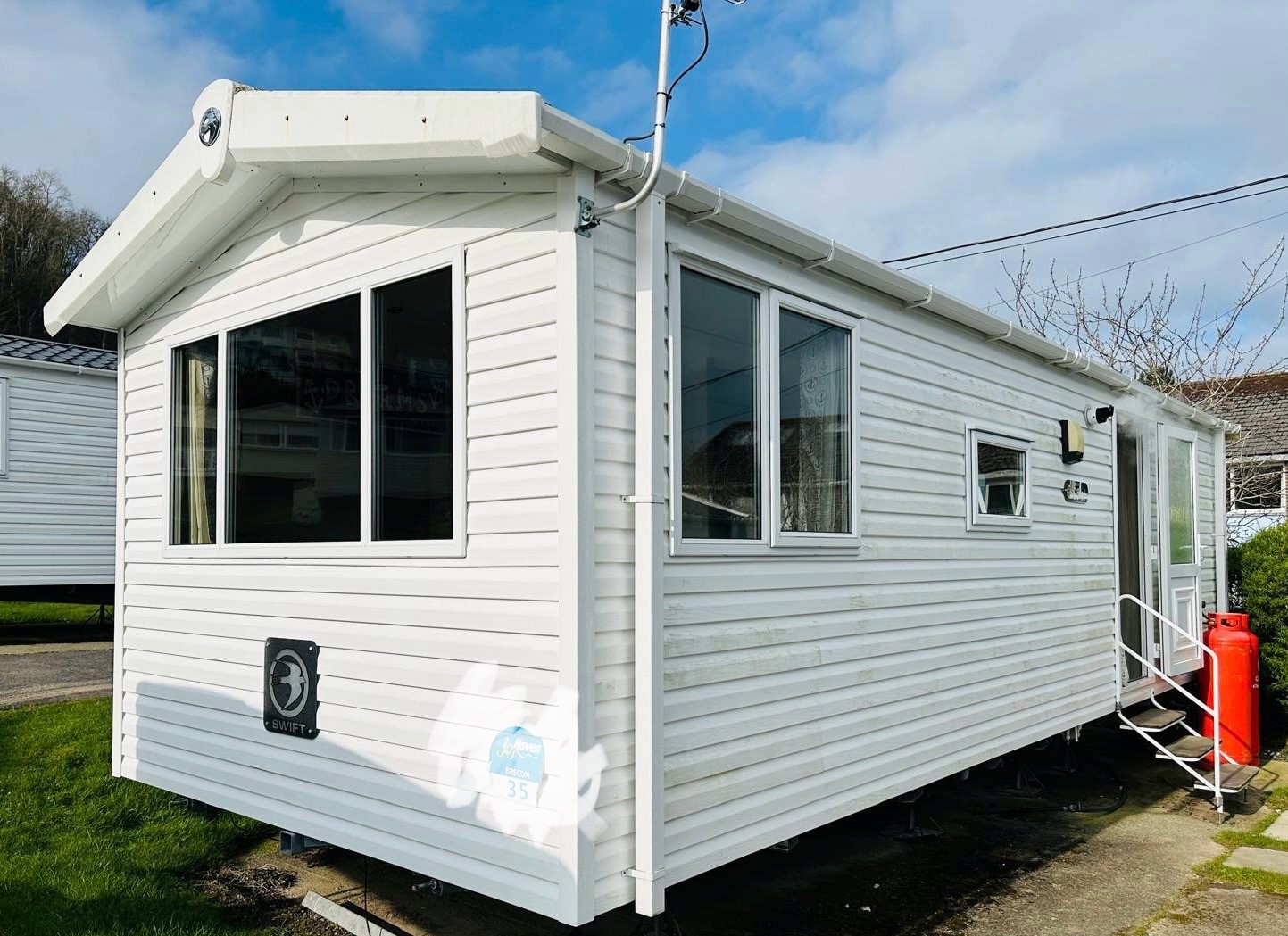 SWIFT SOLEIL 28 X 10 2 BEDROOM For Sale Thumb