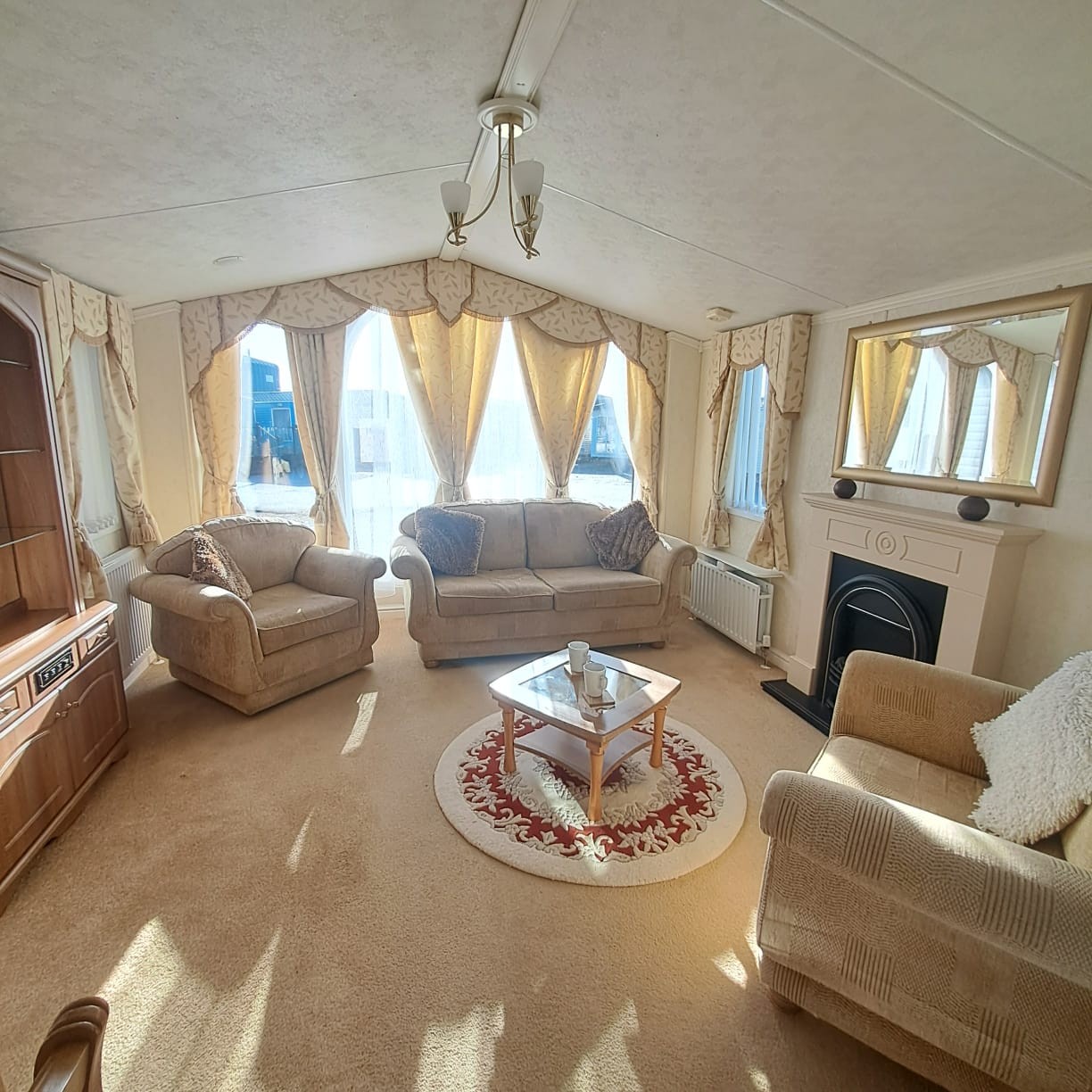 WILLERBY CLASSIC VOGUE 38 X 12 WITH 3 BEDROOMS - LAKELAND GREEN - DOUBLE GLAZING & CENTRAL HEATING - 2 TOILETS For Sale Thumb