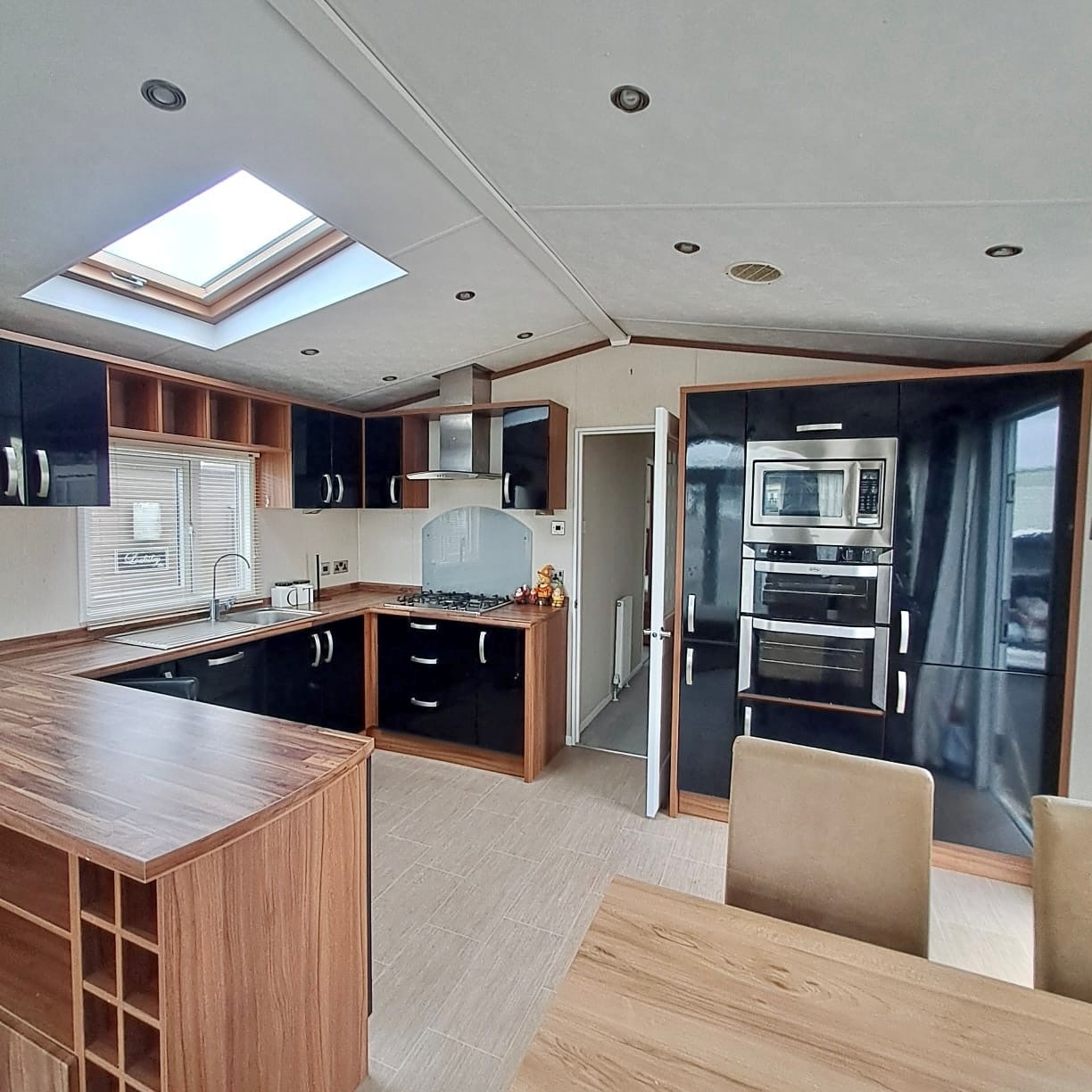 PEMBERTON  PARK LANE COLLECTION 42 X 14 - 2 BEDROOMS For Sale Thumb
