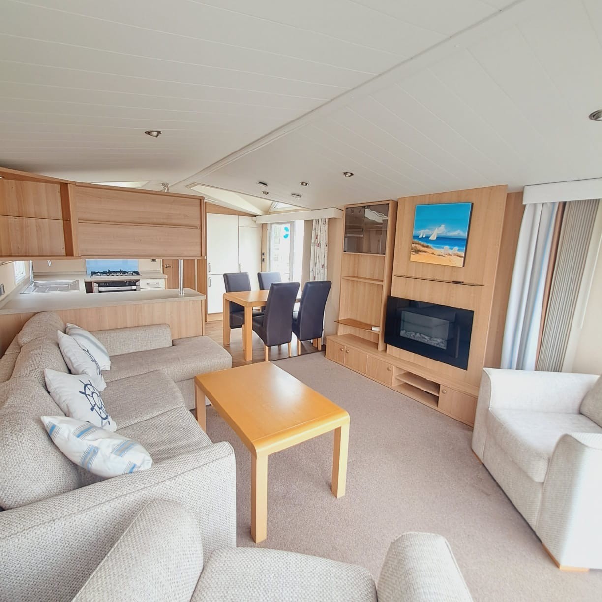 SWIFT CHAMONIX SUPER 39 X 12 WITH 2 FABULOUS BEDROOMS, DOUBLE GLAZING, CENTRAL HEATING & FRONT OPENING PATIO DOORS - FRENCH SIDE DOORS For Sale Thumb