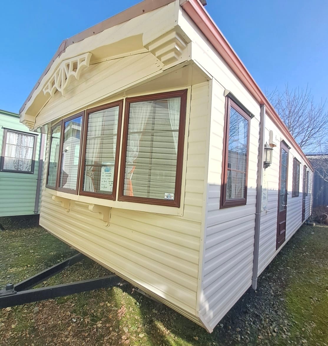 WILLERBY GRANADA 35 X 12 WITH 2 BEDROOMS, DOUBLE GLAZING & CENTRAL HEATING,   For Sale Thumb