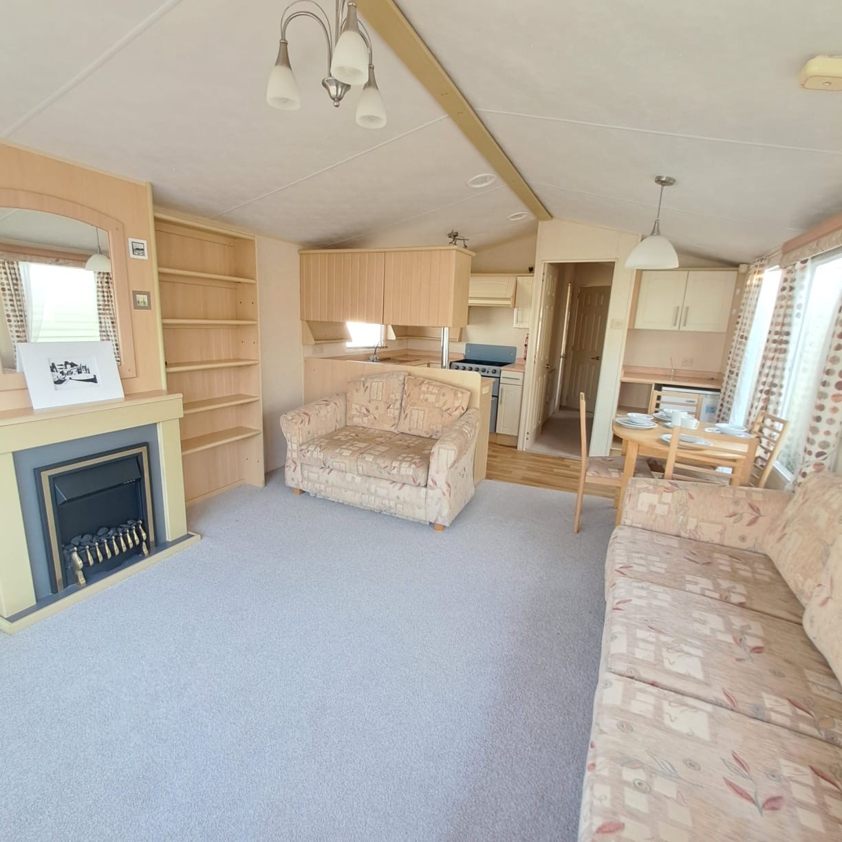 WILLERBY SALISBURY 35 X 12 WITH 2 BEDROOMS - GREAT CONDITION - PITCH ROOF For Sale Thumb