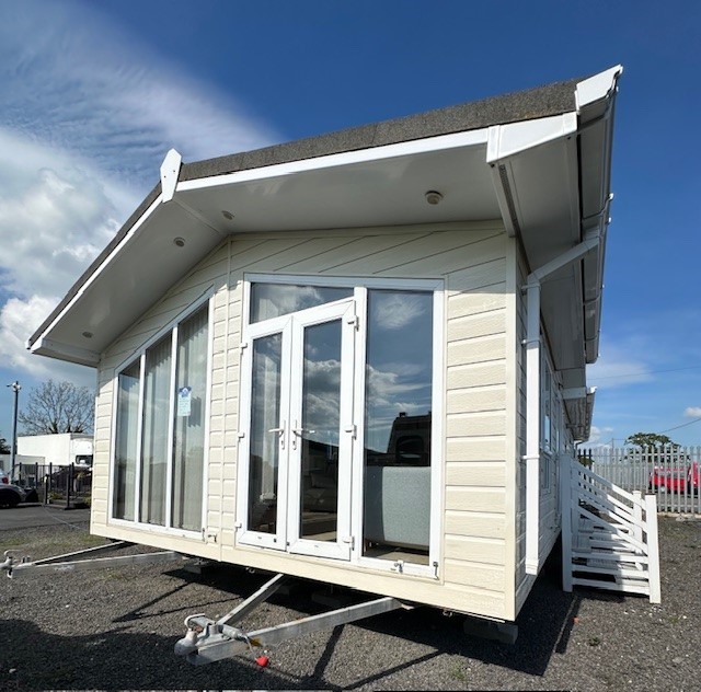 COSALT LODGE - COSALT MONACO DUO 40 X 16 - IN 2 EIGHT FOOT HALVES DOUBLE GLAZING, CENTRAL HEATING AND GALVANISED TWIN AXLE CHASSIS, BATH AND SHOWER ROOM For Sale Thumb